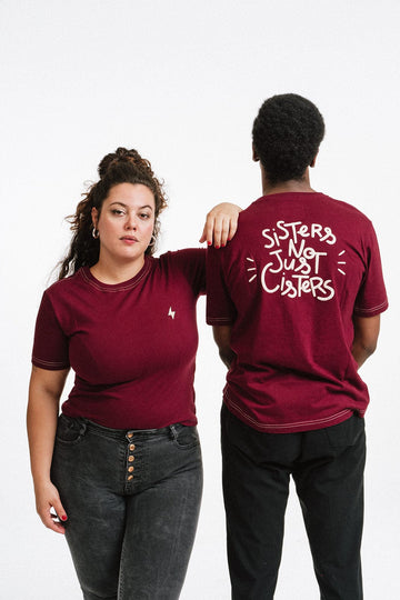 Intrépide Studio Teeshirt ajusté : SISTERS NOT JUST CISTERS 👯‍♀️